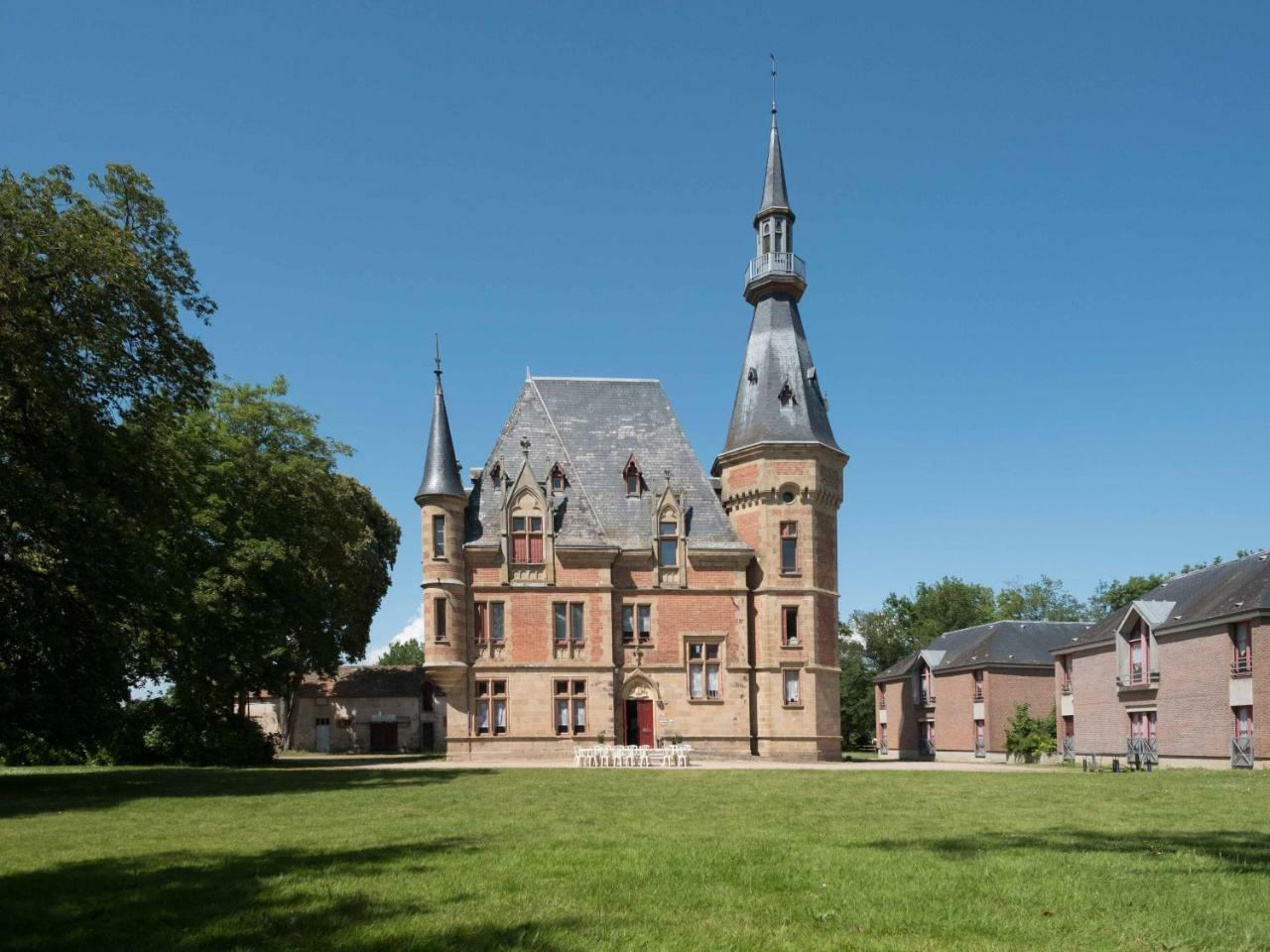 Château de Petit Bois Cosne-d'Allier Exterior foto
